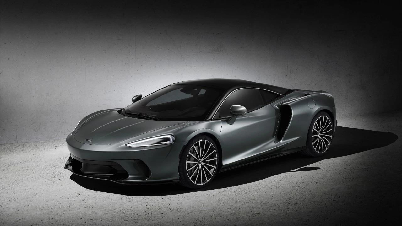 McLaren GT: बेहतरीन सुरक्षा और तकनीकी विशेषताओं के साथ, जाने फीचर्स और कीमत